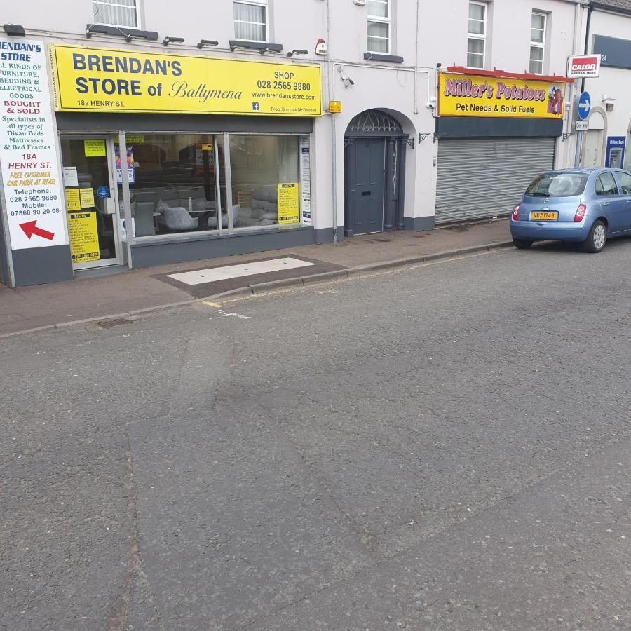 3 Bedroom Apartment, Ballymena, The Wee Stop Gap Exteriör bild