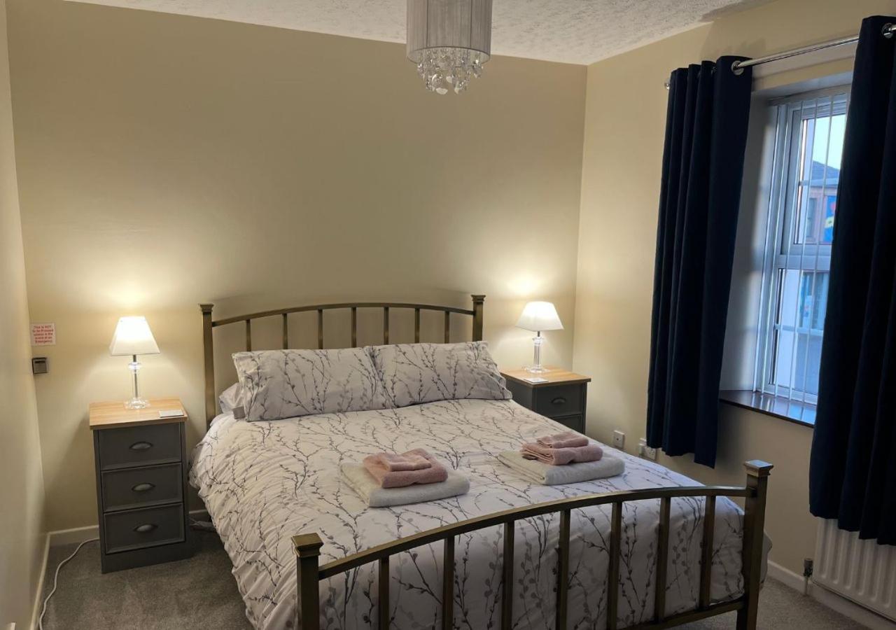 3 Bedroom Apartment, Ballymena, The Wee Stop Gap Exteriör bild