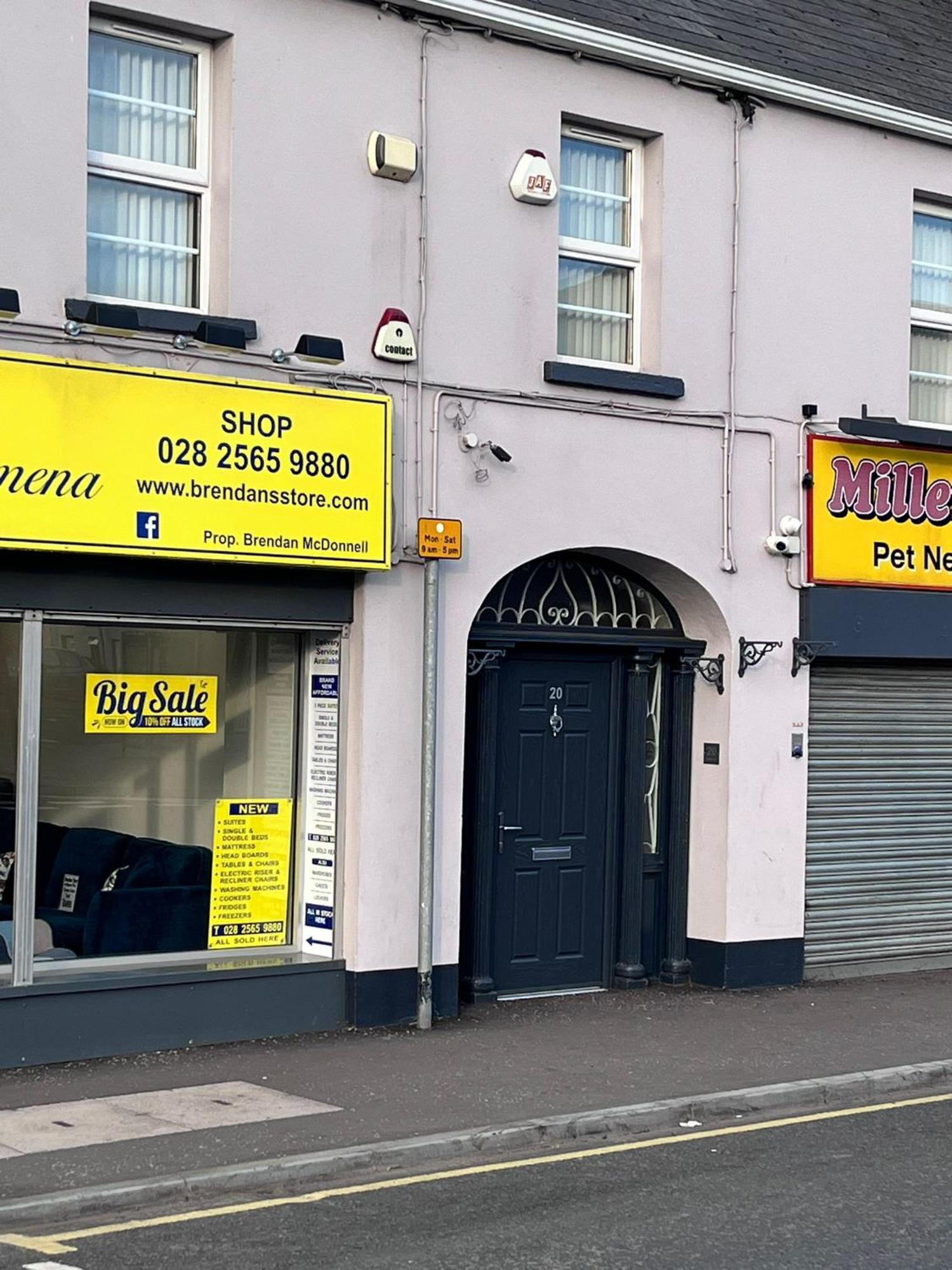 3 Bedroom Apartment, Ballymena, The Wee Stop Gap Exteriör bild